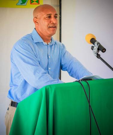 Mr. Martin Baritteau addresses the crowd at the launch ceremony in Union Island.