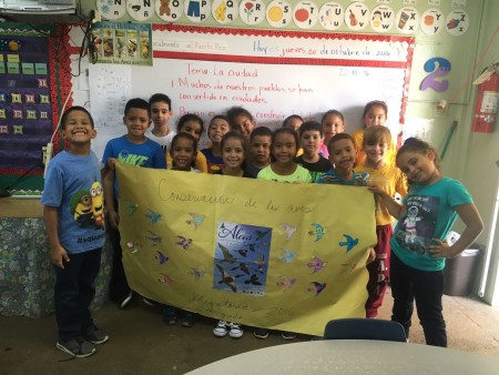 Second grade students from Abelardo Díaz Alfaro Elementary School in San Juan, PR made a banner with as part of the school IMBD Festival Week. ( Photo by Zuleima Sanchez)