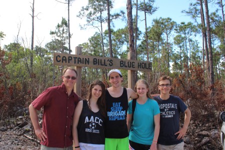 The UMBC Olmand Lab on site in the Bahamas. Photo by Dan Stonko